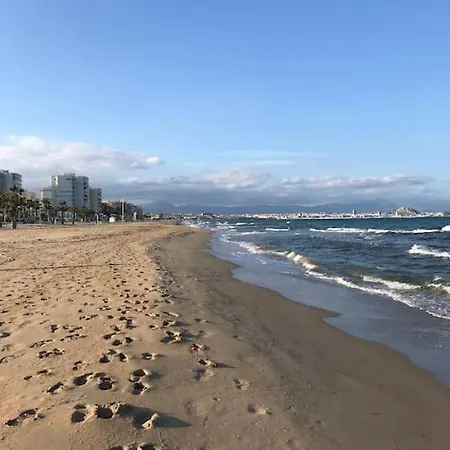 70 Sqm With Seaview In Arenales Del Sol. Lejlighed